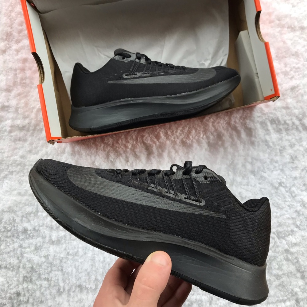 NEW Nike Zoom Fly - **Various Sizes**